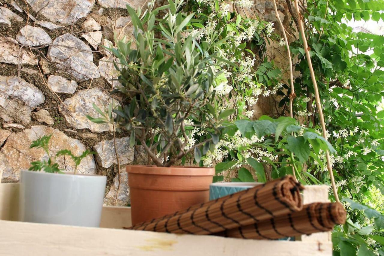 75 Sq.M. Apt In The Heart Of Athens - Renovated Apartment ภายนอก รูปภาพ